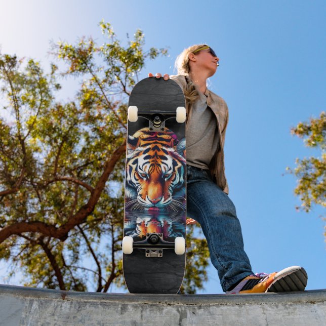Skate Reflexo do Tigre Bebendo Água  (Ao ar livre 1)