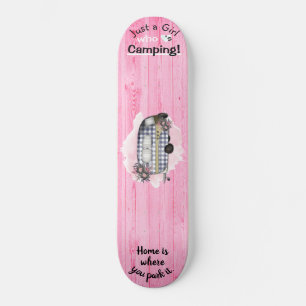 Skate Retro Camper Diz Que Uma Menina Adora Acampar