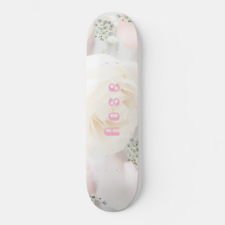 Skate Rosa Caprichosa e Floral Branco