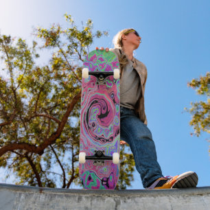 Skate Rosa e Verde Lima Groovy Abstrato Redemoinho Retro