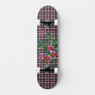Skate Rosa pink e xadrez preta