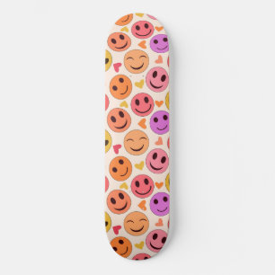 Skate Rostos felizes sorridentes coloridos com corações
