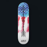 Skate *~* SETA Militar Red White Flag<br><div class="desc">*Energeticamente Avançado / imbui a silhueta ARROW na bandeira americana * Bandeira Americana Patriótica com silhueta q ARROW . . Este design apresenta a bandeira americana Flag American também conhecida como Velha Glória e Estrelas e Stripes. Esta design de Bandeira Americana de Aquarela inclui as cores Vermelho Azul Branco na...</div>