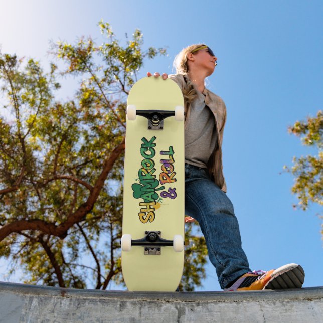 Skate Shamrock and Roll Ruas. Dia de Patrick (Ao ar livre 1)