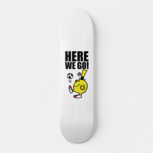 Skate Sr. Engraçado Fazendo Uma Bola De Futebol