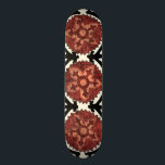 Skate Suzani Style - Padrão Floral Decorativo<br><div class="desc">Esta design decorativa floral de Chariklia Zarris é feita para imitar tapeçarias no estilo suzani. Estes têxteis tribais são originários da Ásia Central e rastreiam sua ancestralidade até o século 15. Possuir um pedaço da história comprando este padrão!</div>