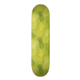 Skate Teste padrão do esboço do abacaxi no verde
