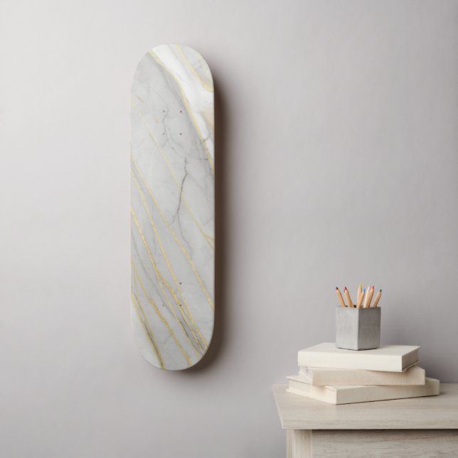 Skate Textura de Mármore Carrara com Veias Douradas (Arte de parede)