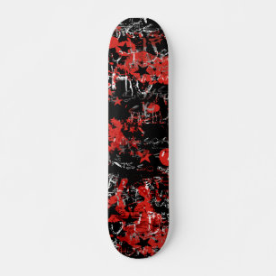 Skate Vermelho dos grafites de Emo