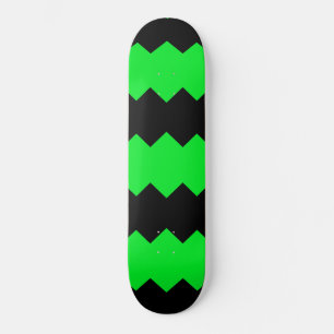 Skateboard com Listras Zig Zag Verde Brilhante e P