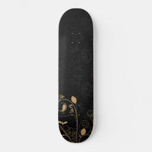 Skateboard com Padrão Decorativo Preto e Dourado