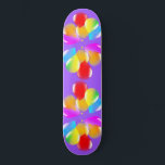 Skateboard de Balões Coloridos<br><div class="desc">Quadro de discussão de balões coloridos - ou Escolha / adicione as cores de fundo favoritas!</div>