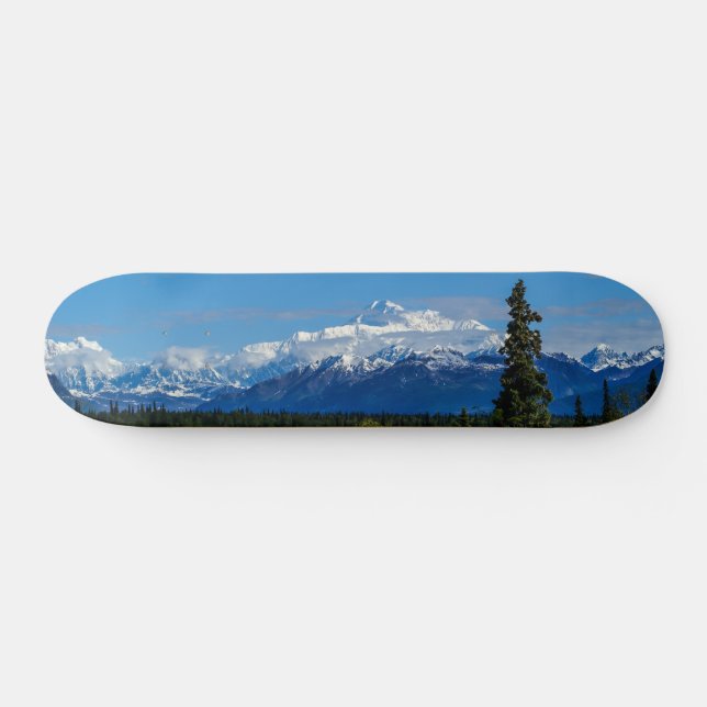 Skateboard do Monte McKinley do Alaska (Horz)