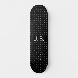 Skateboard Personalizado com Monograma e Símbolo R