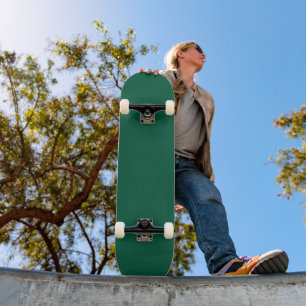 skateboard verde elegante é perfeito para o exteri