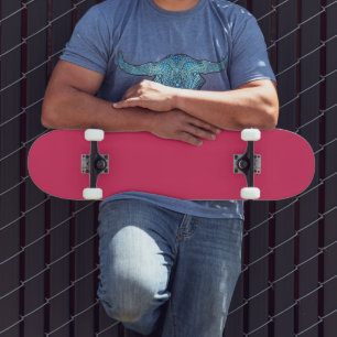 Skateboard Vermelho Cereja Design Moderno e Elegan
