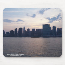 Skyline de NYC no East River Mousepad