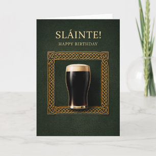 Slainte! Cartão de aniversário moderno celta irlan