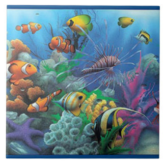 Sob os azulejos do mar