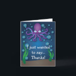 Sob os cartões de agradecimentos roxos do polvo do<br><div class="desc">Adorável sob os cartões de agradecimentos violetas da festa de aniversário do polvo do mar. Este cartão caracteriza um polvo muito bonito com oito pés e bolhas em torno dele. O polvo tem grande e os olhos bonitos e estão flutuando acima do chão do oceano. Este cartão é tão bonito...</div>