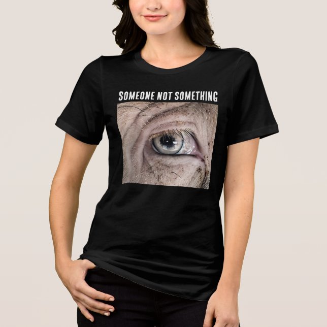 SOMEONE NOT SOMETHING PIG VEGAN T-Shirt (Frente)