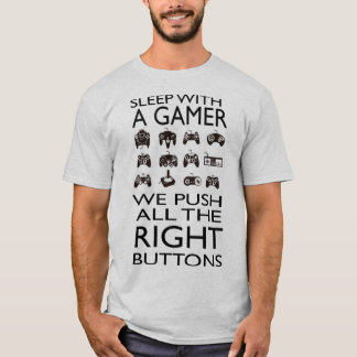 SONO COM UM GAMER!!! O t-shirt básico dos homens
