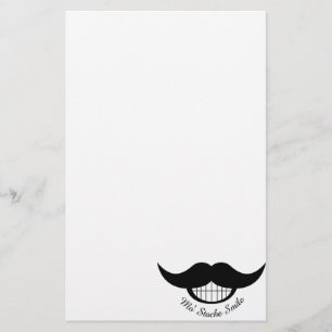 Sorriso de bigode