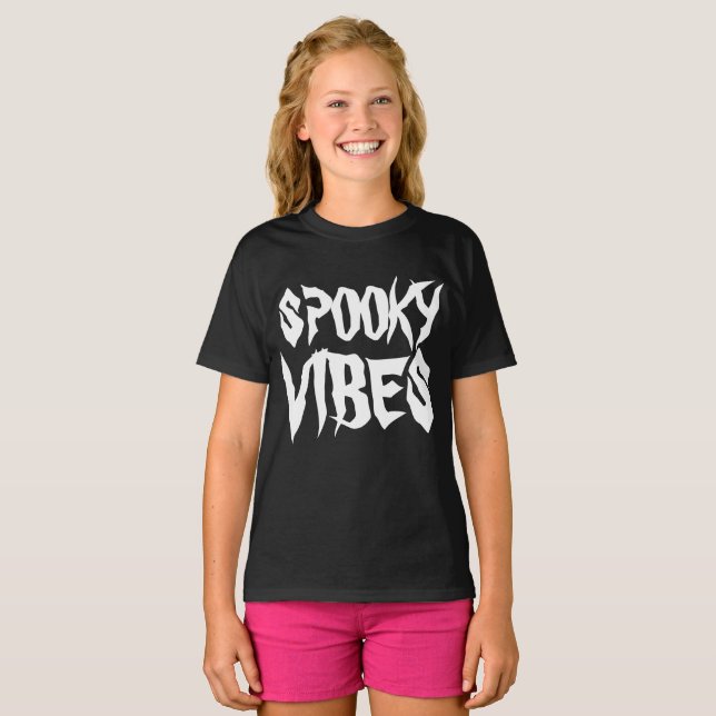 SPOOKY VIBES T-Shirt (Frente Completa)