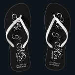 Sr. e Sra. chinelos de casamento para noiva e noiv<br><div class="desc">Sr. e Sra. chinelos de casamento de praia para noiva e noiva / casal Recem casados. Adicione sua data de casamento. Nome personalizado flipflops elegantes para recém-casados e sua comitiva. Faça suas próprias sandálias personalizadas para noiva de equipe, noiva, madrinha de casamento, florista, mãe da noiva, mãe do noivo, tripulação,...</div>