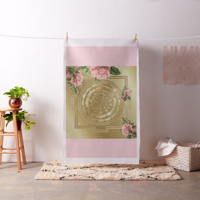 SRI YANTRA e o cheiro dos Rosas - Tecido (In Situ)