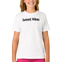 Sunset Beach Vibes – Minimalist Hand-Drawn T-Shirt