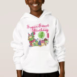Super Sweet 4th Birthday T-shirts e presentes<br><div class="desc">Nossas t-shirts de quarto aniversário Super Sweet,  festas,  cartas,  bolsas,  ímanes e outros itens apresentam uma garotinha com balões de aniversário e muitos doces doces!</div>