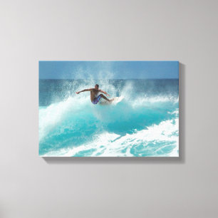 Surfista em um impressão grande das canvas da ond