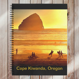 Surfistas e Bicicletas Cabo Kiwanda Oregon