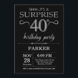 Surpresa aniversário de 40 anos de Convite Preto e<br><div class="desc">Surpreenda o aniversário de 40 anos Invitation com fundo de brilho preto e prateado. Chalkboard. Aniversário Adulto. Homens ou Mulheres no Dia Convidam. Qualquer idade. Para mais personalização,  clique no botão "Personalizar" e use nossa ferramenta de design para modificar este modelo.</div>