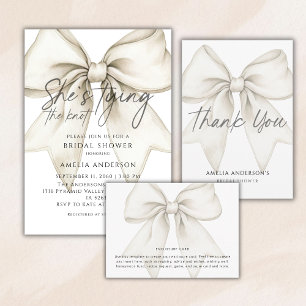 Cartão De Agradecimento Ela Está Amarrando O Laço Arco Branco Chuveiro de 