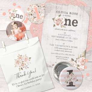 Convites Rosas De Chique De Madeira primeiro aniversario Rú