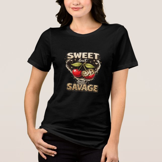 Sweet But Savage Skull Graphic T-Shirt (Frente)