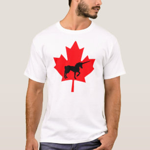 T estranho do unicórnio do t-shirt preto canadens