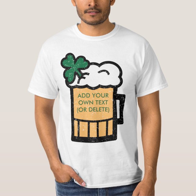 T-shirt A cerveja de St Patrick (customizável) (Frente)