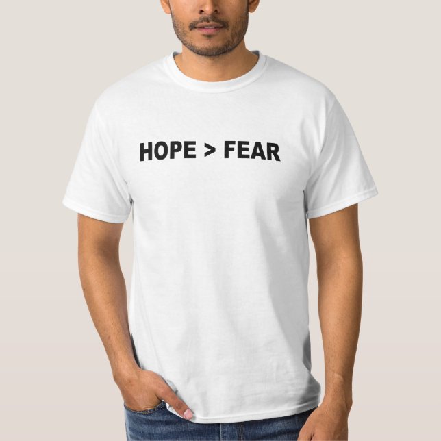 T-SHIRT A ESPERANÇA É MAIOR DO QUE O MEDO - (Frente)