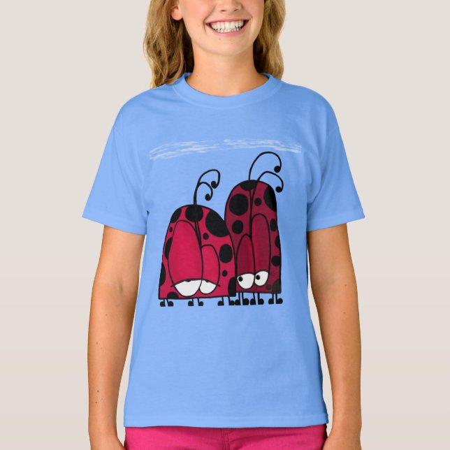 T-shirt A Ilustração de Ladybug de Amor Sem Solicitação (Frente)