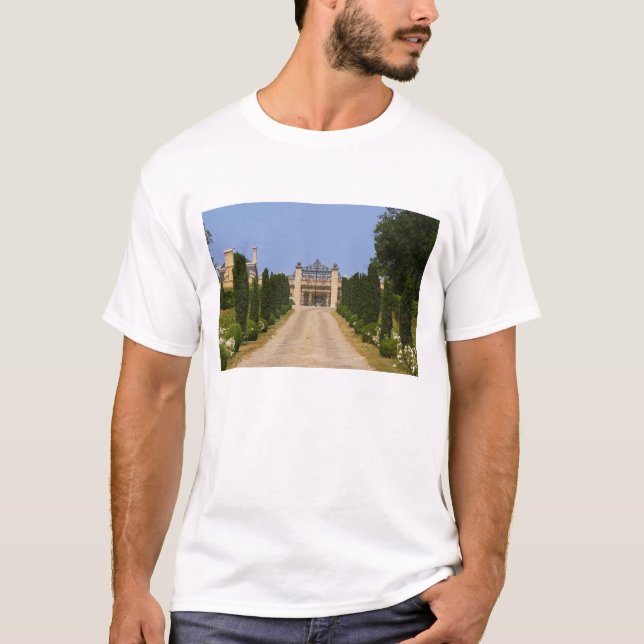 T-shirt A imponente entrada do Chateau Haut Sarpe, o (Frente)