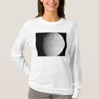 A lua de Saturno Tethys 2