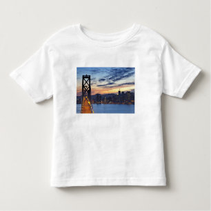 T-shirt A ponte de Bay da Ilha do Tesouro
