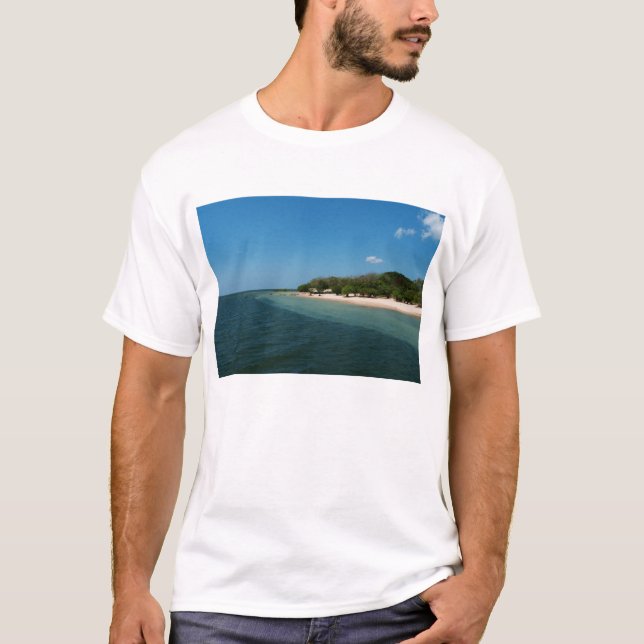 T-shirt A praia altera-se dentro (Frente)