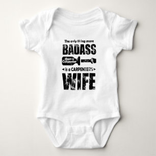 T-shirt A única coisa mais Badass do que um carpinteiro