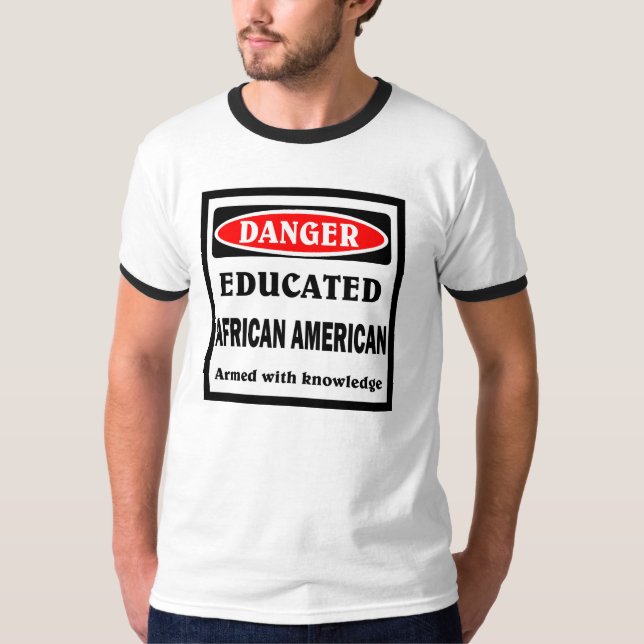 T-shirt África americana instruída. (Frente)