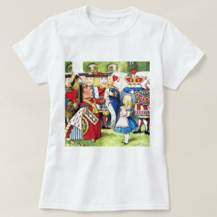 T-SHIRT ALICE & A RAINHA DOS CORAÇÕES NO PAÍS DE AS