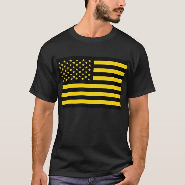 T-shirt Amarelo do preto da bandeira americana (Frente)